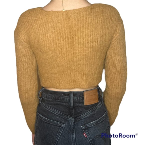 Crop wrap sweater - Picture 7 of 8